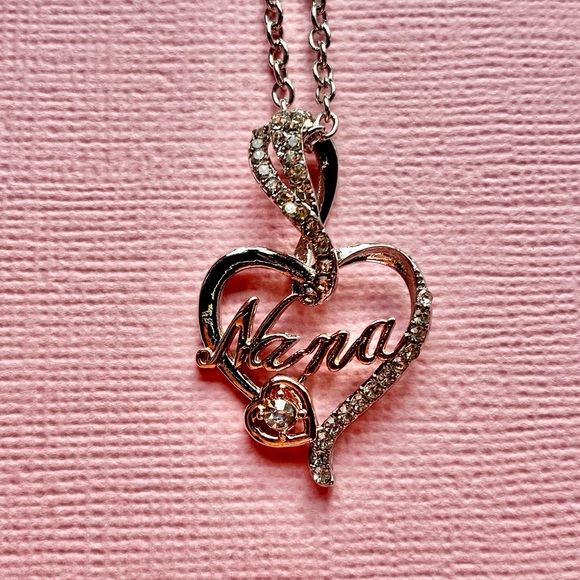 Nana Heart Necklace - Picture 1 of 3